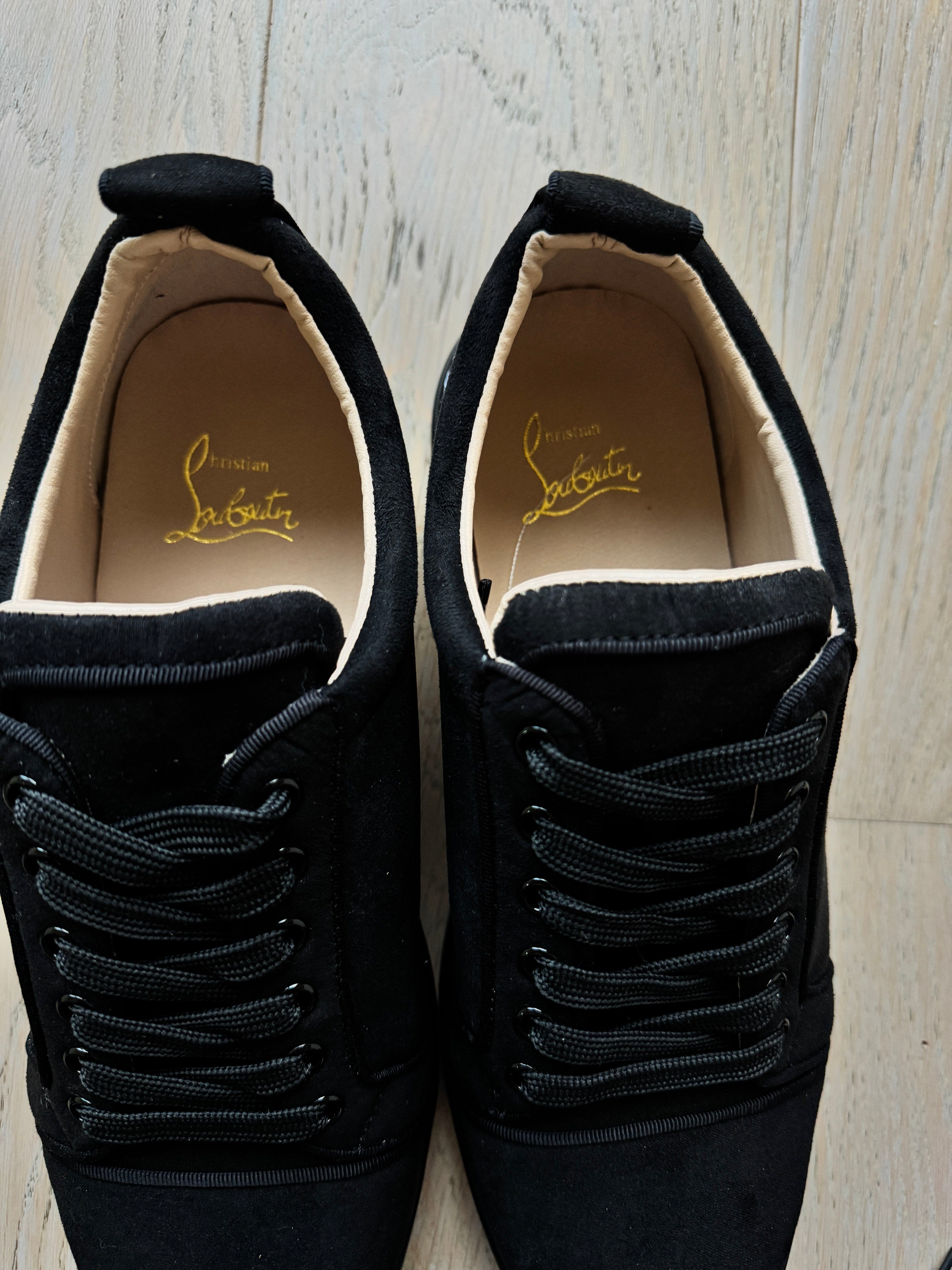 Image of Christian LouBoutin - Eestileiud