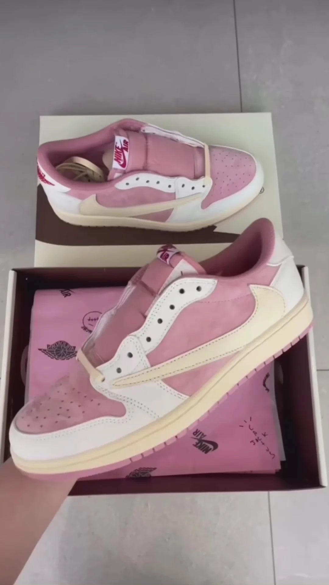Image of Travis Scott “shy pink” - EestiLeiud