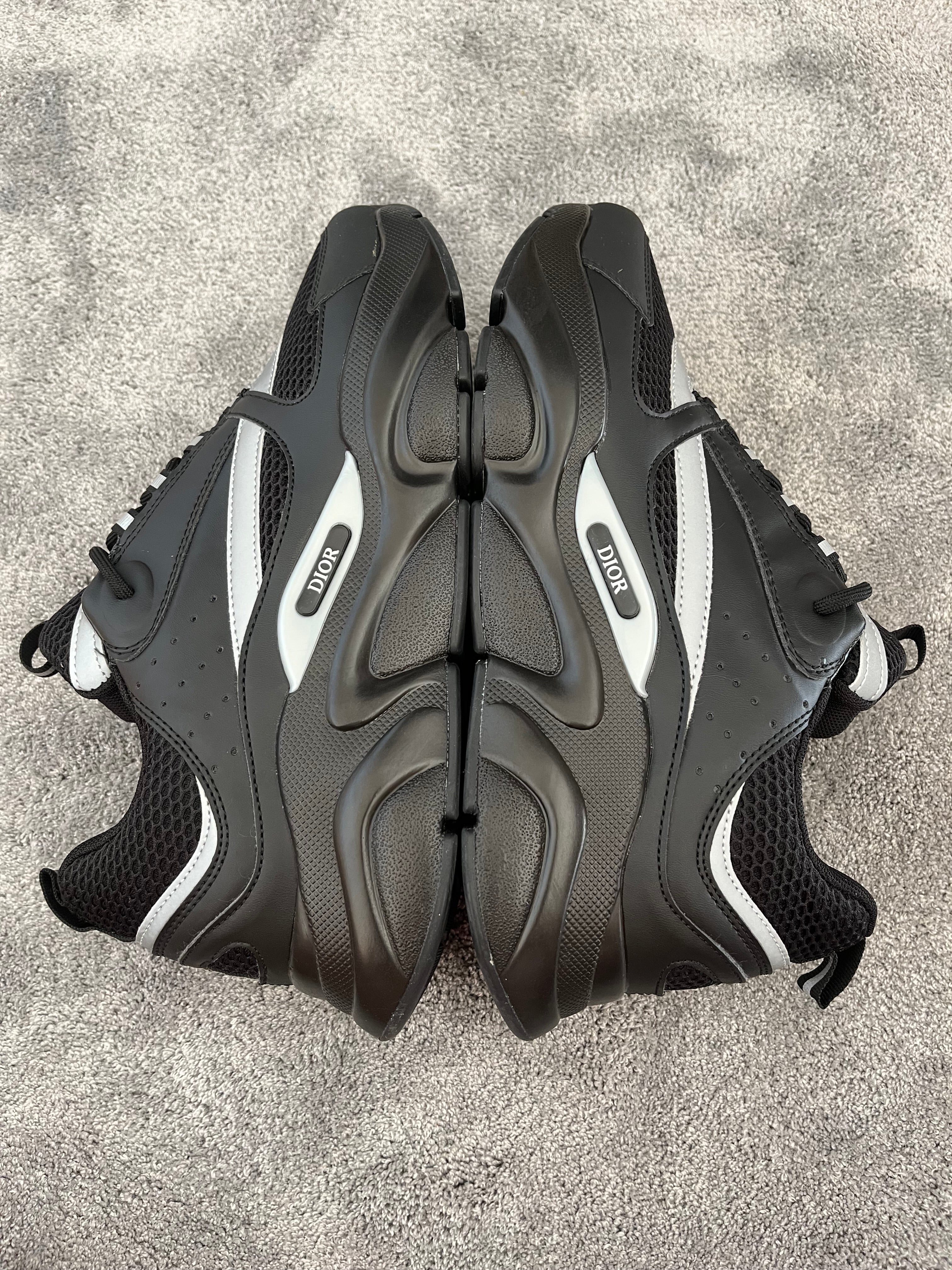 Image of B22 black - EestiLeiud